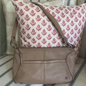 The Sak Medium Beige/Tan Leather Shoulder Bag Purse